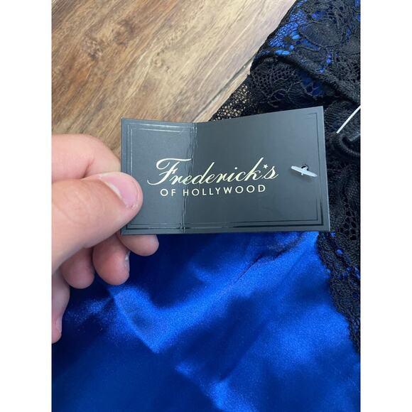 NWT Frederick's of Hollywood Blue Black Lace Satin Glossy Slit Maxi Gown Size M - Picture 4 of 6